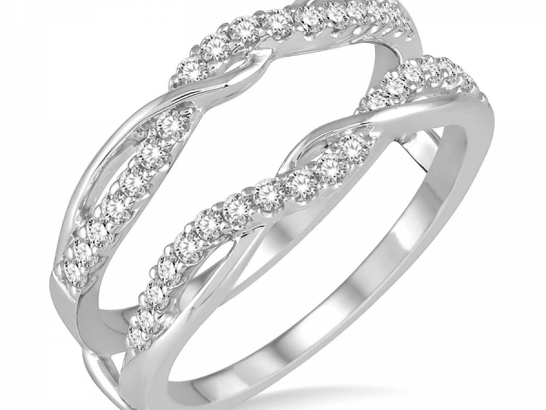Rings - .40ct diamond ring guard
